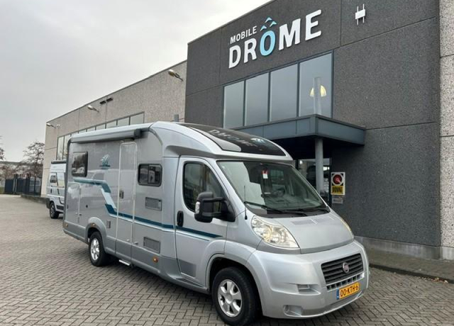 Weinsberg Imperiale  Enkele bedden & trekhaak