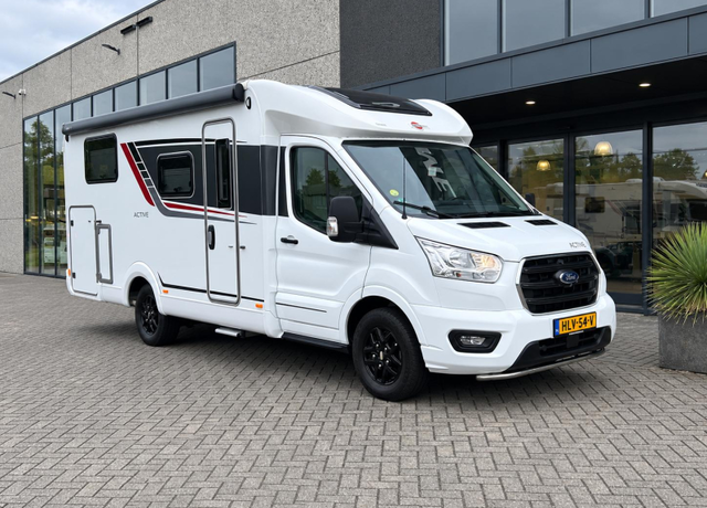 Bürstner Lineo T 690 G zeer nette Ex-verhuur