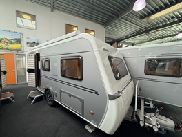 caravan - Eriba Novaline 470 31.740,- basis prijs