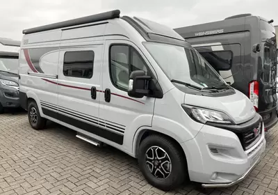 Bürstner Eliseo C 602 Automaat & navigatie