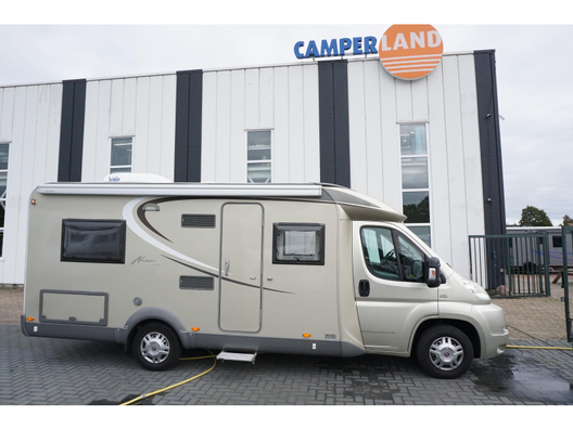 camper - Bürstner Nexxo 660 Dakairco, oven.