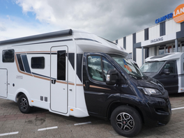 camper - Bürstner Limited T 690 G AUTOMAAT, hefbed
